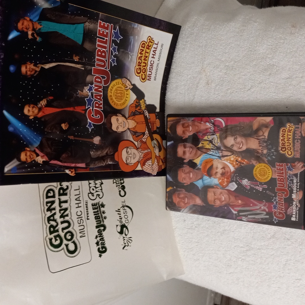 Grand Jubilee C D with booklet, Grand Country